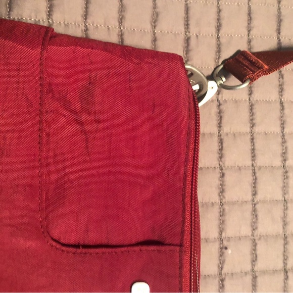 Baggallini Shoulder or Crossbody Bag - Picture 2 of 9